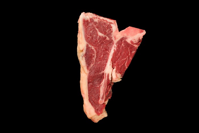 tbone - stek z rosbefu z koscia i polędwicą 2.jpg