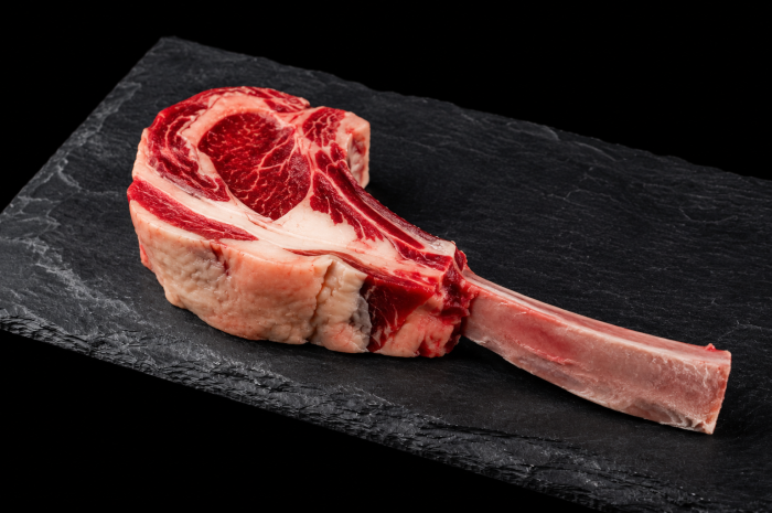 Tomahawk - Stek z Antrykotu z Długą Kością Żebrową.png